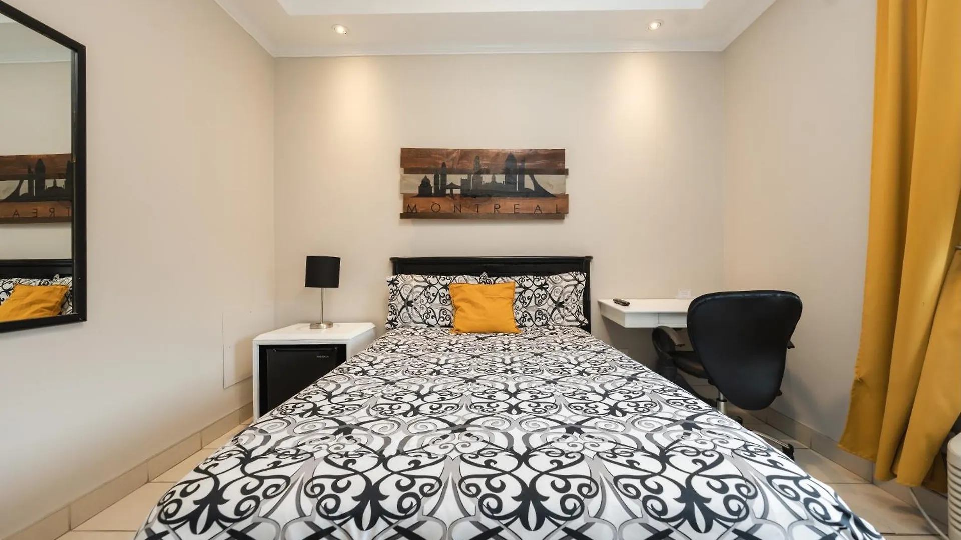 Samesun Montreal Hotel & Hostel Canada