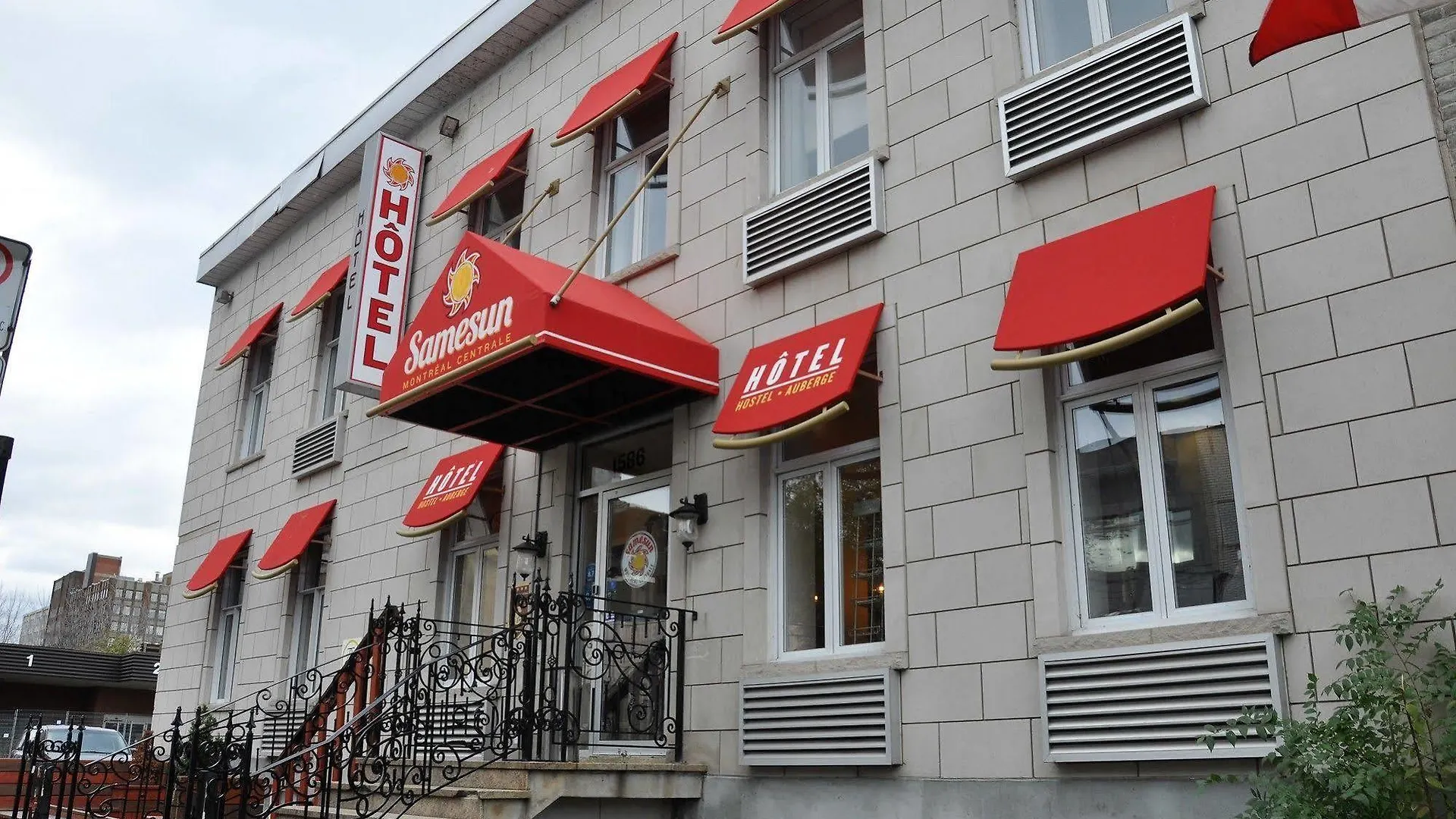 Samesun Montreal Hotel & Hostel Canada